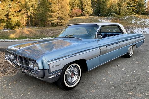 1962 Oldsmobile Starfire