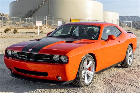 Challenger Srt8