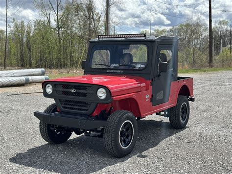 Mahindra Roxor