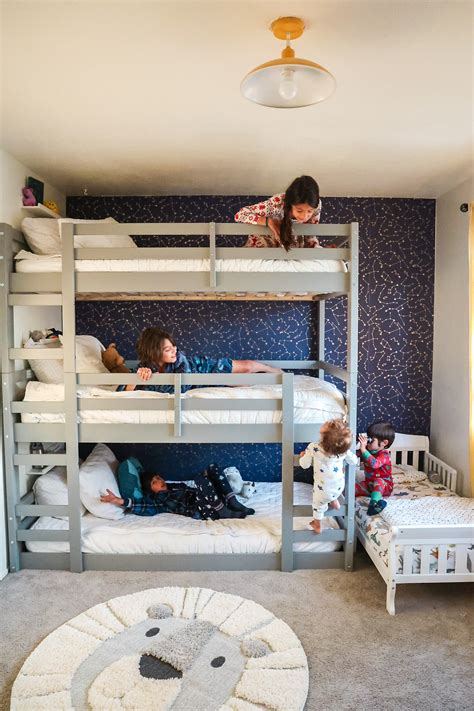 Triple Bunkbed