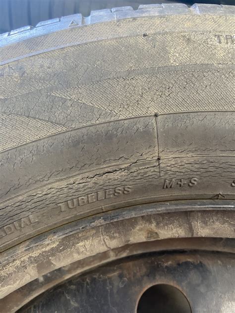 Tyre Dry Rot