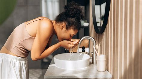 When Can I Wash My Face After Cataract Surgery